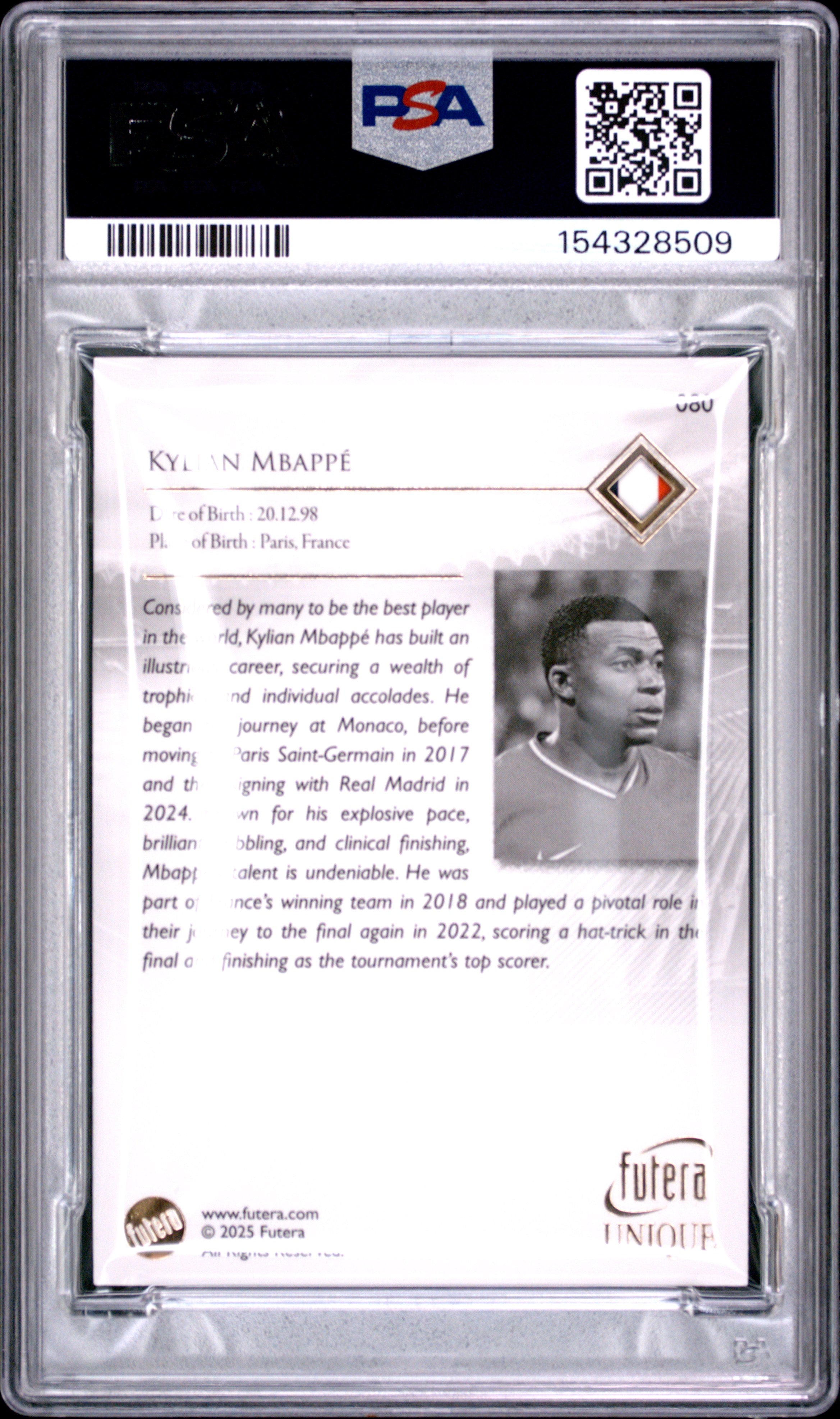 2025 Futera Unique World Football Edition 21 #80 Kylian Mbappé PSA 8